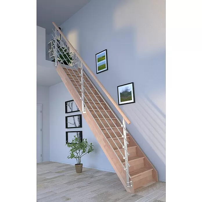 Starwood Raumspartreppe Rhodos - Breite: 84 cm, Buche, Geschosshöhe: 300 cm, Gerade, Montageseite Geländer: Wahlweise links/rechts, Designgeländer Edelstahl, Mit Setzstufen - Moderne Holztreppe mit silbernen Metallstäben und Holzhandlauf, führt nach oben in einem modernen Zuhause.