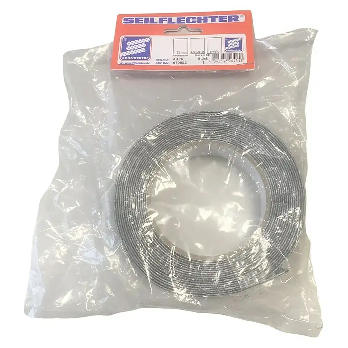 Seilflechter Film adhesivo antideslizante - 4,5 m x 25 mm - Un rollo de cinta antideslizante Seilflechter en un embalaje transparente. Ideal para evitar riesgos de resbalones en entornos marinos.