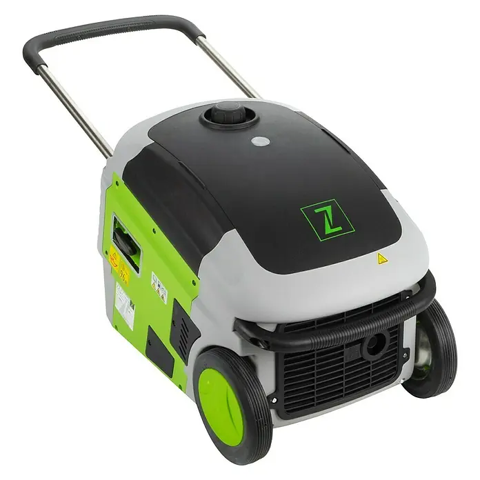 Zipper Stromerzeuger ZI-STE3000IV - 3 kW, Tankvolumen: 10 l - Das Bild zeigt einen tragbaren Stromgenerator in Grau, Schwarz und Grün mit Rädern und einem Griff zum einfachen Transport.