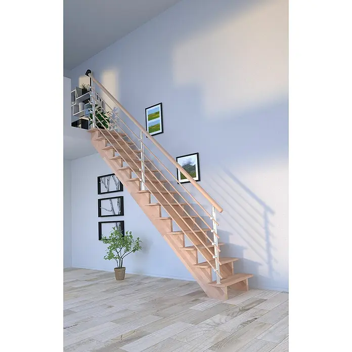 Starwood Raumspartreppe Lindos - Breite: 80 cm, Buche, Geschosshöhe: 300 cm, Gerade, Montageseite Geländer: Wahlweise links/rechts, Designgeländer Holzrundstäbe, Ohne Setzstufen - Bild einer modernen Holztreppe mit Metallgeländer in einem hellen Raum. Die Treppe führt zu einem kleinen Regal.
