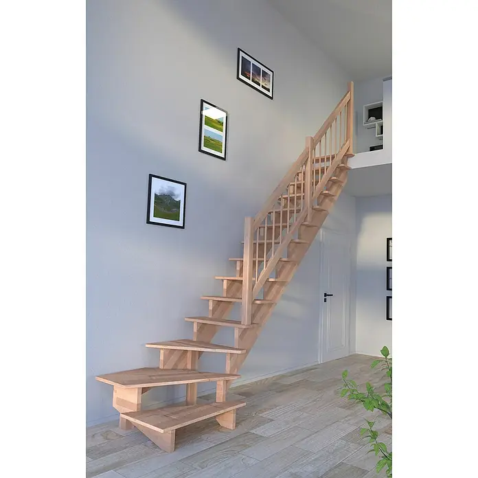 Starwood Raumspartreppe LindosBreite: 80 cm, Buche, Geschosshöhe: 300 cm, 1/4-gewendelt rechts, Montageseite Geländer: Wahlweise links/rechts, Designgeländer Holz/Holz, Ohne Setzstufen - Helle Holztreppe mit offenem Design, die zu einem Zwischengeschoss führt, ergänzt durch gerahmte Bilder an der Wand und einen Holzboden.