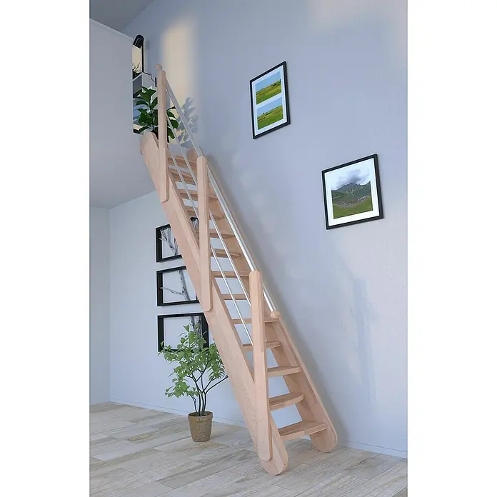 Starwood Raumspartreppe Samos - Breite: 62 cm, Buche, Geschosshöhe: 250 cm - 285 cm, Gerade, Montageseite Geländer: Wahlweise links/rechts, Geländer Holz/Edelstahl Silber, Stufen wechselseitig - Eine moderne Holztreppe mit silbernen Geländern, die an einer weißen Wand lehnt, dekoriert mit Bildern und Pflanzen.
