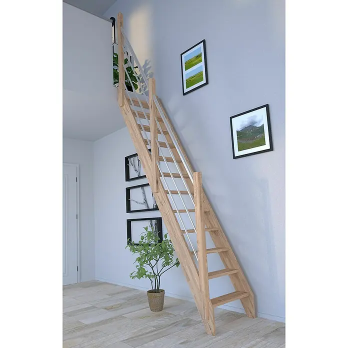 Starwood Raumspartreppe Eiche 3000 - Breite: 60 cm, Eiche, Material Handlauf: Edelstahl, Silber, Montageseite Geländer: Links, Geschosshöhe: 279,5 cm - Hölzerne Raumspartreppe mit silbernen Geländern, die an einer Wand mit Dekorationen befestigt ist.