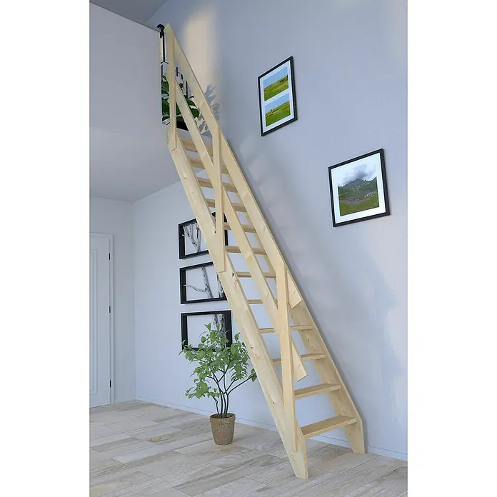Starwood Raumspartreppe Fichte 2000Breite: 60 cm, Fichte, Holzgeländer zwei Querleisten, Geschosshöhe: 279,5 cm - Die helle Holztreppe fügt sich nahtlos in den Raum ein, während die gerahmten Bilder an der Wand für eine ästhetische Note sorgen.