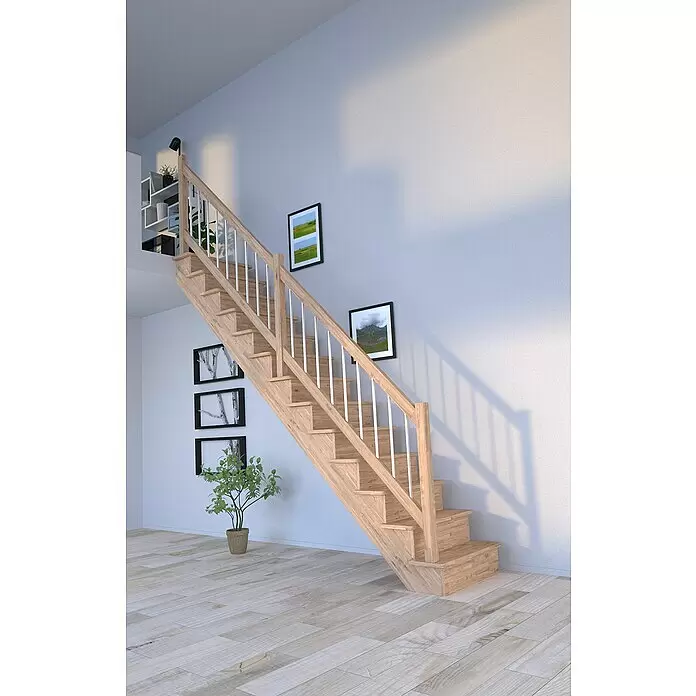 Starwood Raumspartreppe Lindos - Breite: 80 cm, Eiche, Geschosshöhe: 300 cm, Gerade, Montageseite Geländer: Wahlweise links/rechts, Geländer Holz/Edelstahl, Mit Setzstufen - Moderne Treppe aus hellem Holz mit silbernen Geländerstäben in einem hellen Wohnambiente.