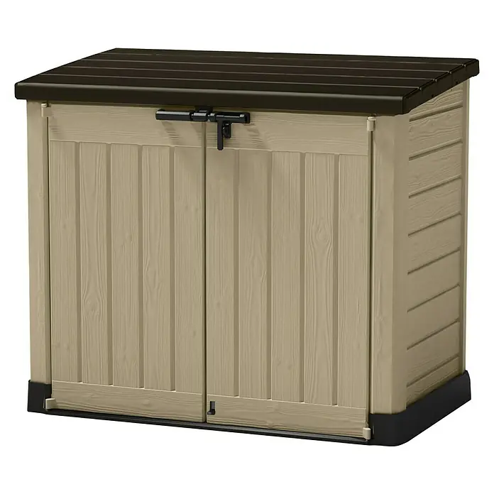 Keter Arcón Store it out Max - L x An x Al: 82 x 145,5 x 125 cm, Marrón - Imagen de una caja de almacenamiento de jardín beige con techo marrón y accesorios negros, ideal para guardar herramientas de jardín.