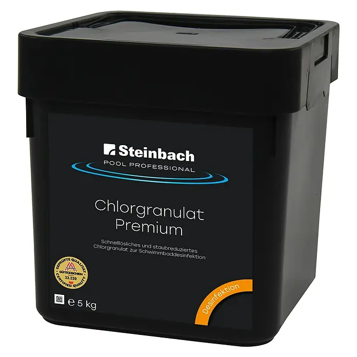 Steinbach Pool Professional Chlorgranulat - 5 kg - Abbildung eines schwarzen Eimers mit Steinbach Chlorgranulat Premium für die Schwimmbadwasserdesinfektion.