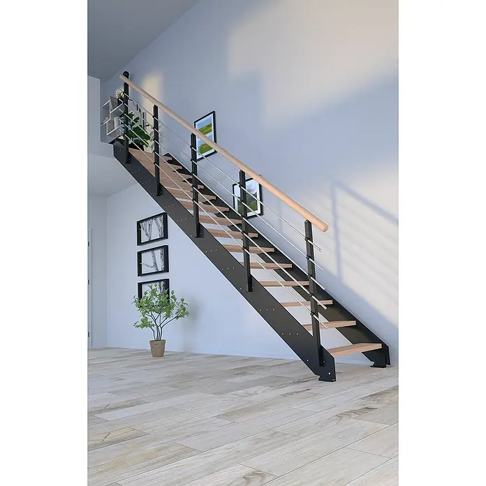 Starwood Wangentreppe KosFarbton Metall: RAL 9005, Breite: 106 cm, Buche, Geschosshöhe: 240 cm - 300 cm, Gerade, Metallgeländer pulverbeschichtet, Stufen unbehandelt - Elegante Treppe mit Holzstufen und minimalistischem Geländerdesign. Die offene Bauweise der Treppe fügt sich nahtlos in das moderne Raumambiente ein.