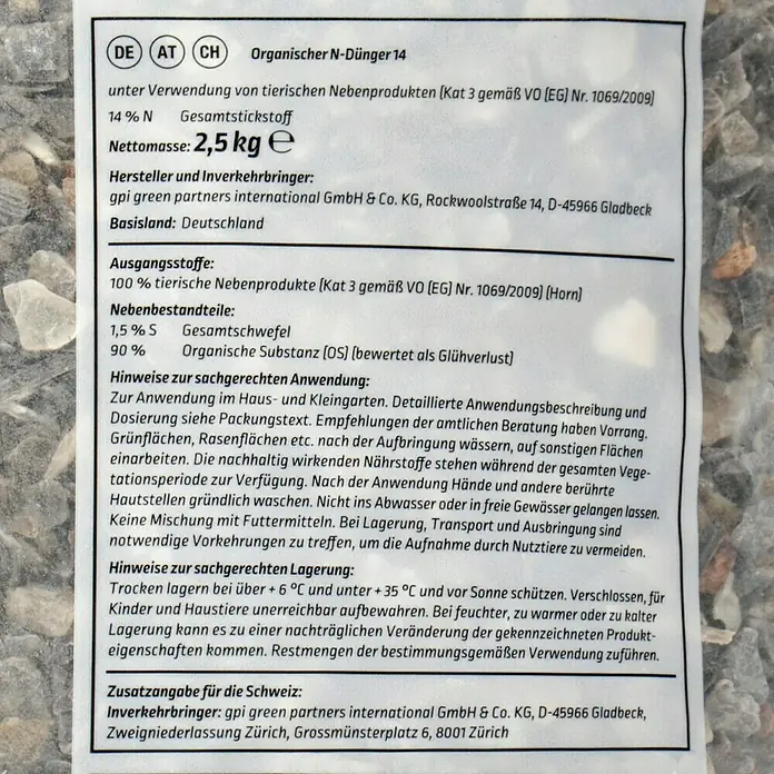 Gardol Bio-Hornspäne - 2,5 kg, Max. Anwendungsfläche: 50 m² - Bild einer Packung organischen N-Düngers 14, der tierische Nebenprodukte enthält und für Haus- und Kleingärten geeignet ist.