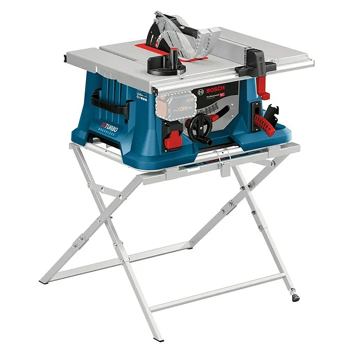Bosch Professional AMPShare 18V Akku-Tischkreissäge GTS 18V-21618 V, Ohne Akku, Durchmesser Sägeblatt: 216 mm, Ohne Sägetisch - Die Bosch Akku-Tischkreissäge im Detail, präsentiert auf einem robusten Untergestell, ideal für präzise Holzarbeiten.
