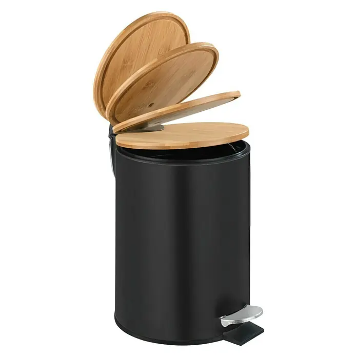 Wenko Kosmetikeimer Tortona3 l, Stahl, Schwarz/Bambus - Eleganter, schwarzer Treteimer mit Bambusdeckel. Der Deckel ist in drei Stufen geöffnet und zeigt das Innenleben des Mülleimers.