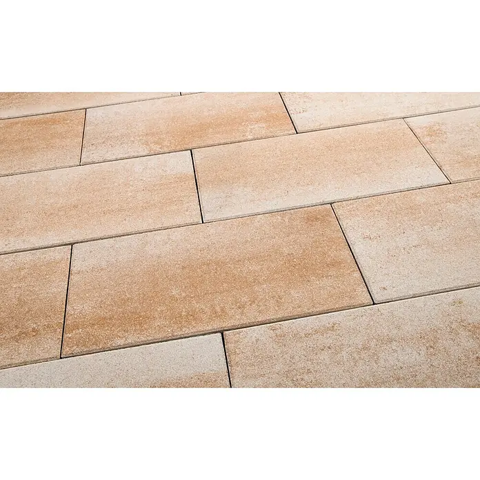 EHL Terrassenplatte Grande - 80 x 40 x 5 cm, Sand, Beton - Nahaufnahme von beigen Pflastersteinen, die ein Muster bilden. Das Pflaster eignet sich hervorragend für Gartenwege und Terrassen.