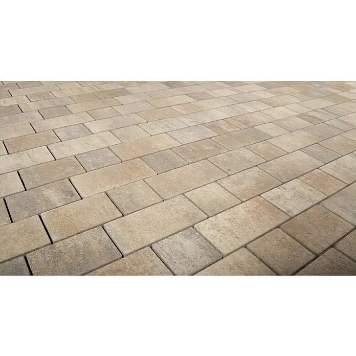 EHL Pflasterstein Corte - Muschelcreme, Gesamtstückzahl: 36 Stk., Rechteckig - Beige Pflastersteine sind im Fischgrätmuster verlegt und bilden eine ebene, ästhetisch ansprechende Fläche im Freien.
