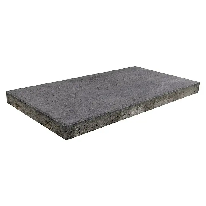 EHL Terrassenplatte Grande - 80 x 40 x 5 cm, Nero, Beton - Nahaufnahme eines einzelnen Pflastersteins mit grauer Oberfläche und rauer Textur, ideal für Gehwege oder Terrassen.