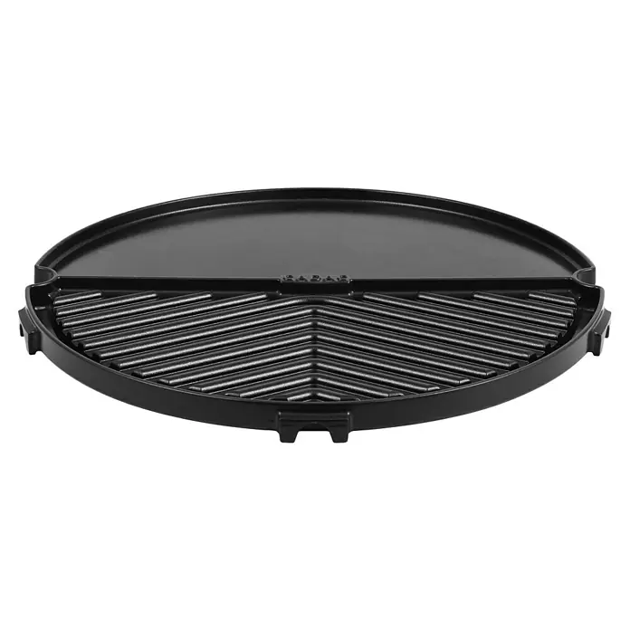 Cadac Grillplatte Grill 2 Braai - Durchmesser: 38 cm - Halbrunde Grillplatte mit geriffelter Grillfläche und glatter Oberfläche. Ideal zum Grillen von Fleisch und Gemüse.