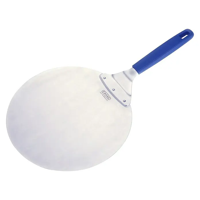 Cadac Pizzaschaufel - Edelstahl, Durchmesser: 28 cm - Ein runder, silberner Pizzaschieber mit einem blauen Griff, ideal zum Backen und Servieren von Pizza. Ein Küchenutensil, das Funktionalität vereint.