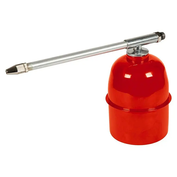 Einhell Druckluft-Set - 5 -tlg. - Eine rote Ölkännchen mit einem silberfarbenen Auslaufrohr auf schwarzem Hintergrund.