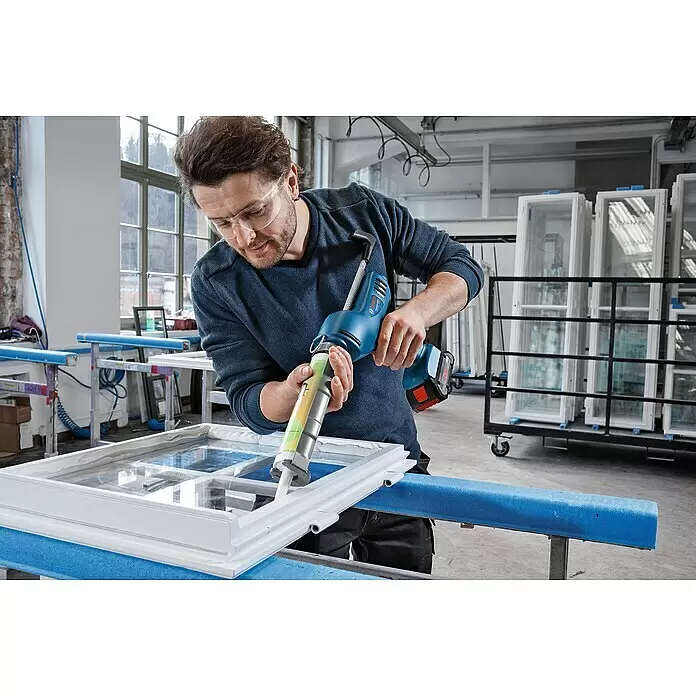 Bosch Professional AMPShare 18V Akku-Kartuschenpresse GCG 18V-310 - 18 V, Ohne Akku, Betriebsdruck: 3,5 kN - Anwendungsbeispiel