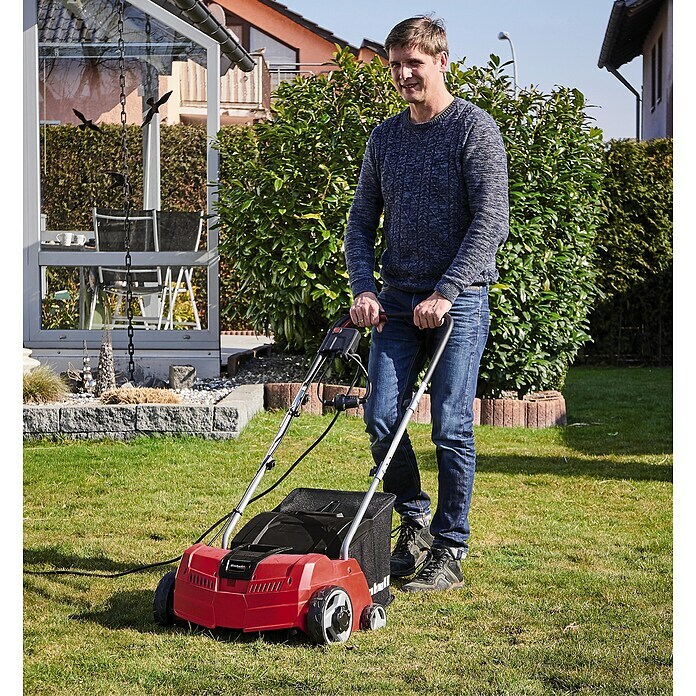 Einhell Vertikutierer GC-SA 1231/11.200 W, Arbeitsbreite: 31 cm Use Shot