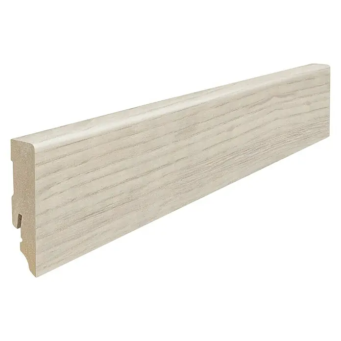 Living by Haro Sockelleiste Eiche Bergamo Silbergrau - 220 cm x 19 mm x 58 mm, MDF - Ein einzelnes Stück Fußleiste aus Holzimitat, ideal für die stilvolle Gestaltung von Bodenabschlüssen.