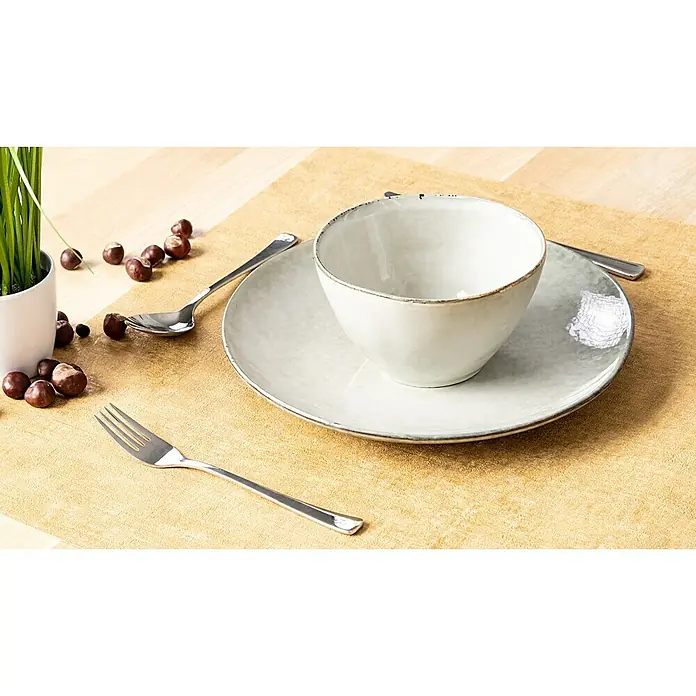Schale Tabo - Ø x H: 14 x 6,5 cm, Grau - Elegantes Geschirr-Set mit Schale, Teller, Gabel und Löffel auf einer Tischdecke. Ein stilvolles Arrangement für den täglichen Gebrauch oder besondere Anlässe.