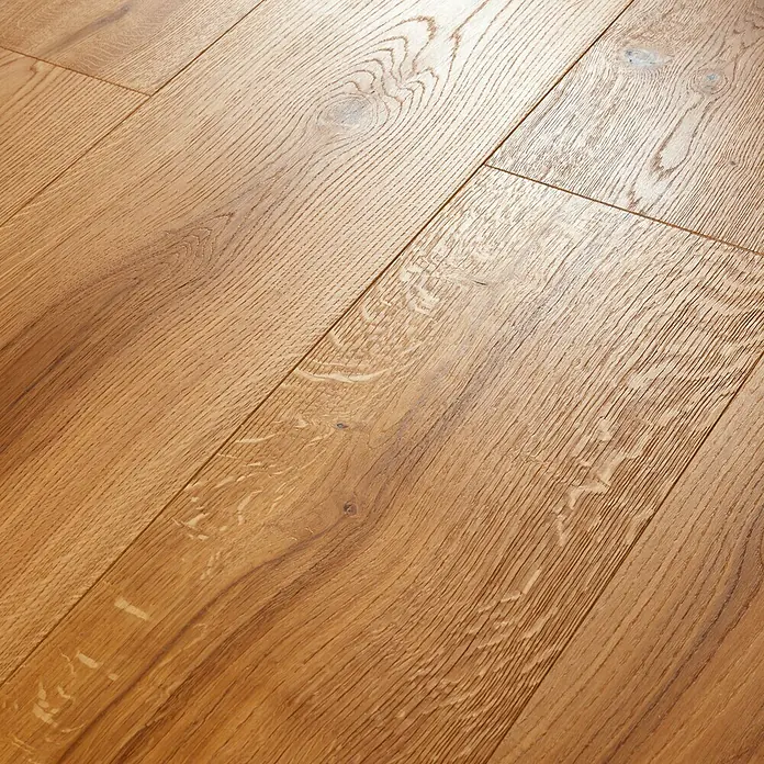 Parkett - Eiche Romeo, Landhausdiele, 2.200 x 260 x 15 mm - Helles Parkett mit ausgeprägter Holzstruktur, das eine warme und einladende Atmosphäre schafft. Perfekt für stilvolle Innenräume.