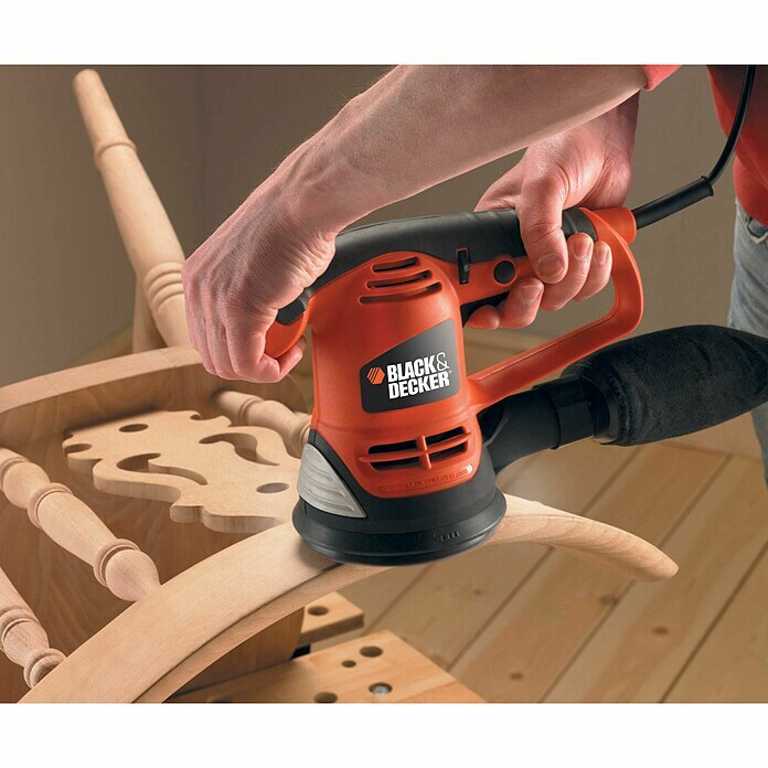 Black+Decker Exzenterschleifer KA191EK-QS480 W, Durchmesser Schleifteller: 125 mm Use Shot