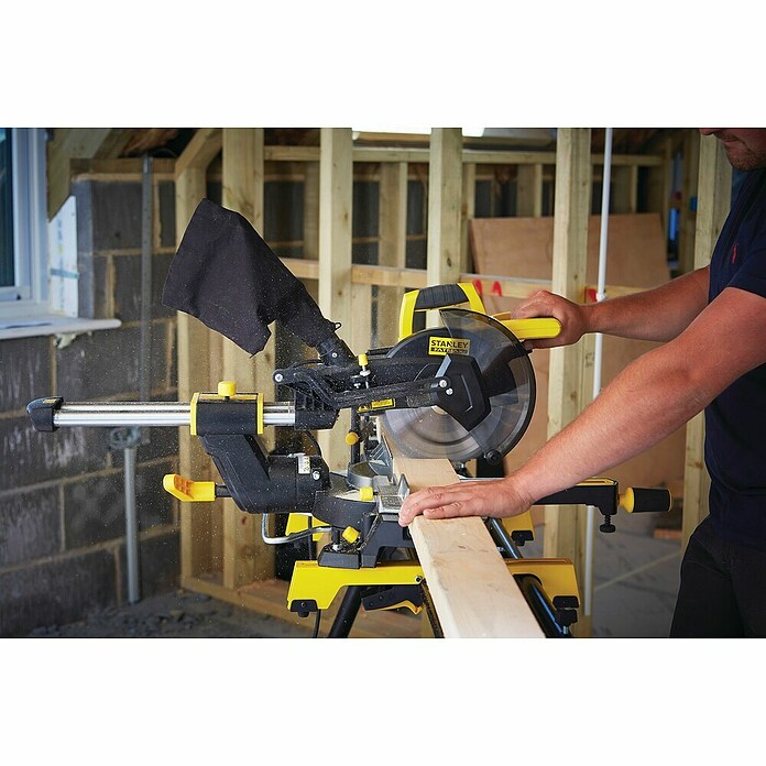 Stanley Sierra ingletadora FME721-QS (1.500 W, Diámetro hoja de sierra: 216 mm, Número de revoluciones de marcha en vacío: 0 r.p.m. - 5.000 r.p.m.)