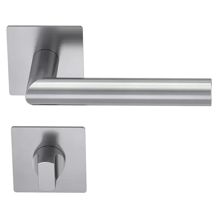Diamond Doors Design Zimmertürgarnitur WC Illinois L-Form - Stärke Tür: 40 mm - 45 mm, Edelstahl, L-Form, Schlitzkopf/Olive - Ein moderner Türgriff aus gebürstetem Edelstahl mit quadratischer Rosette und einem minimalistischen Design, ideal für moderne Innenräume.