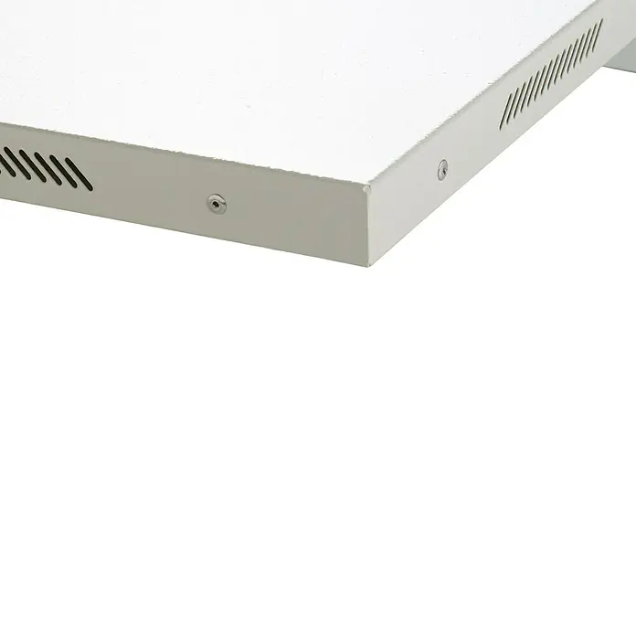 Admiral Infrarot-Metallheizkörper - 600 x 600 mm, 365 W, Weiß - Detailansicht eines weißen Gerätegehäuses mit Belüftungsöffnungen und Befestigungsschrauben.