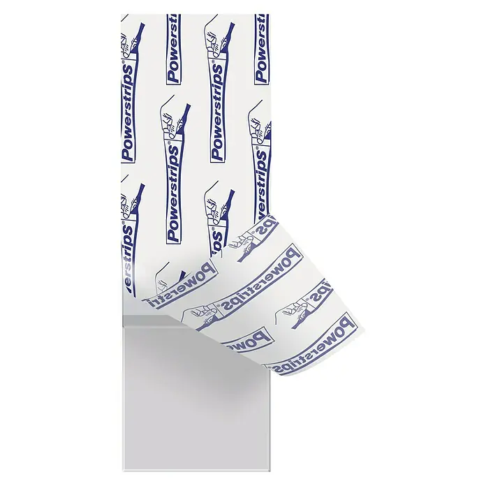 Tesa Klebestreifen - Geeignet für: Glas, Belastbarkeit: 1 kg, 8 Stk., Transparent - Eine Packung Powerstrips von Command, die zum Aufhängen von Gegenständen ohne Nägel oder Schrauben verwendet werden.