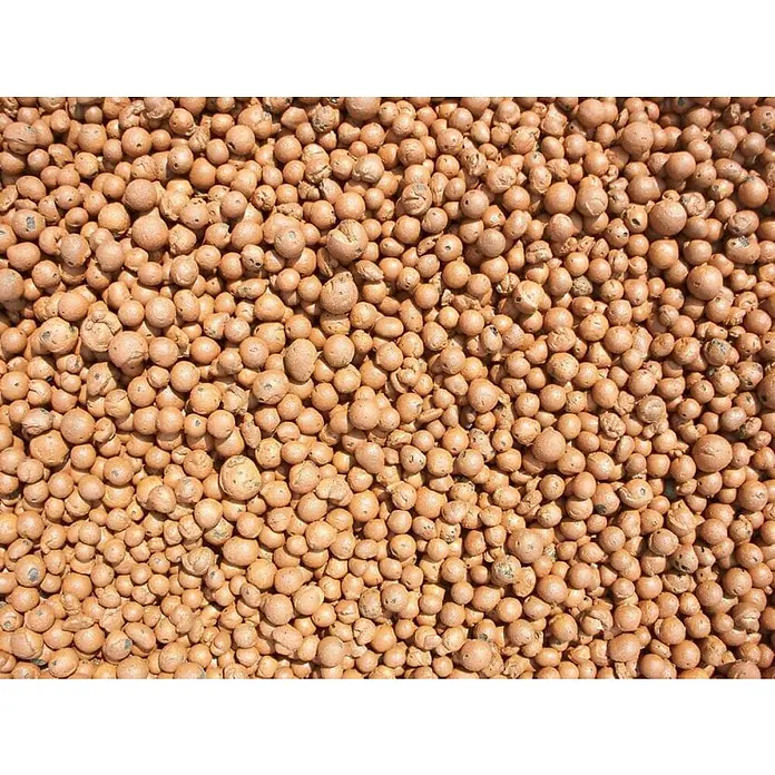 BHS Mallorca Granulado de arcilla expandida arlita - 50 l - Detalle de bolas de arcilla expandida utilizadas como sustrato para plantas. Las pequeñas bolas son porosas y retienen agua.