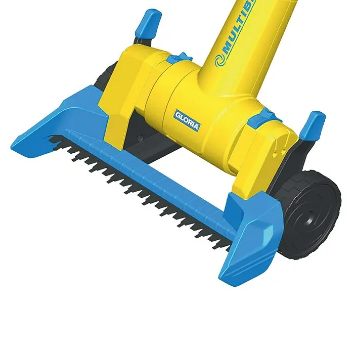 Gloria MultiBrush Cuchilla para tijeras de podar FineCut - Específico para: Dispositivos MultiBrush PLUS - Primer plano de una Gloria MultiBrush con accesorio de cepillo azul. Es amarilla y azul, etiquetada "Gloria" y diseñada para tareas de jardinería.