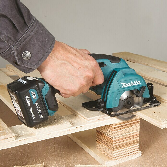 Makita Akku-Handkreissäge HS301DZ10,8 V, Ohne Akku, Leerlaufdrehzahl: 0 U/min - 1.500 U/min Use Shot