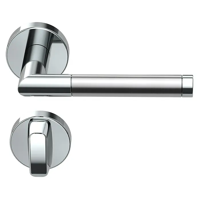 Diamond Doors Creative Drückergarnitur WC Nebraska - Stärke Tür: 40 mm - 45 mm, Edelstahl, L-Form, Schlitzkopf/Olive - Nahaufnahme eines Türgriffs aus glänzendem Chrom auf schwarzem Hintergrund. Eleganter Türbeschlag mit modernem Design für stilvolle Inneneinrichtung.