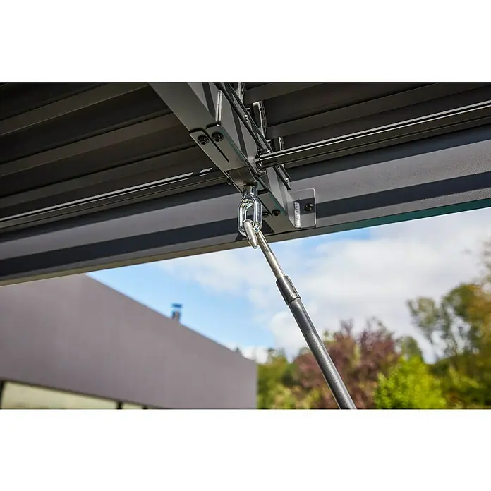 Sunfun Melina Grillpavillon - B x T: 250 x 160 cm, Farbe Gestell: Schwarz, Aluminium - Nahaufnahme einer soliden, grauen Terrassenüberdachung mit Befestigungsdetails und einem stabilen Karabinerhaken.