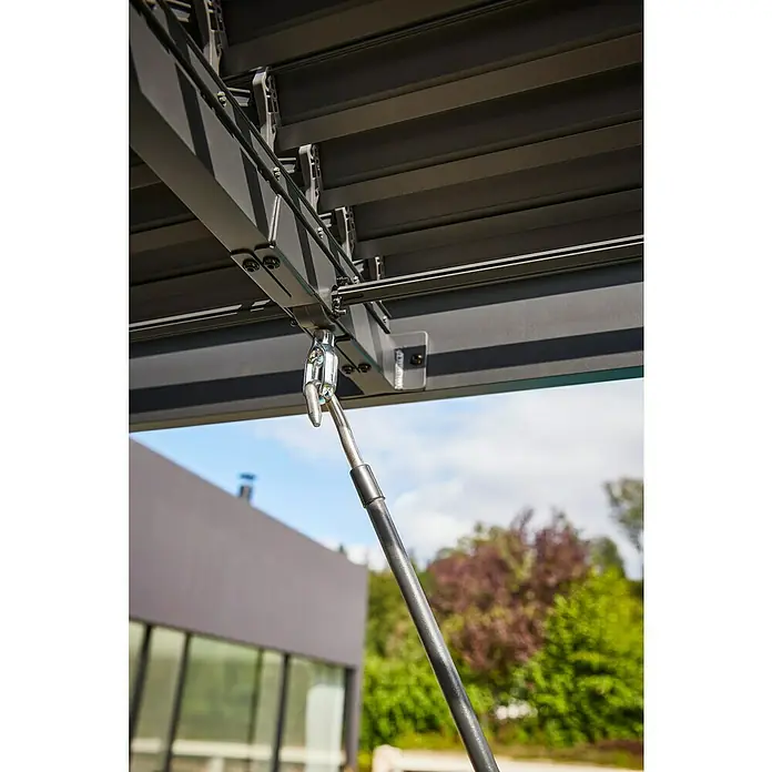 Sunfun Melina Grillpavillon - B x T: 250 x 160 cm, Farbe Gestell: Schwarz, Aluminium - Detailansicht eines modernen Terrassendachs mit Stahlseilaufhängung für Stabilität und Design.