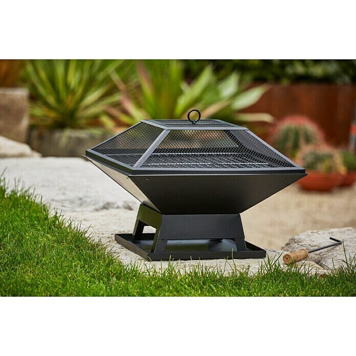 Grillstar Holzkohlegrill FirebowlSchwarz, Hauptgrillfläche: 43 x 43 cm, L x B x H: 45 x 45 x 34,5 cm Mood Shot