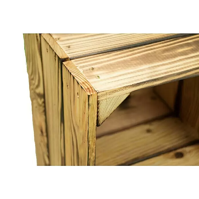 Holzkiste Hilde mit Querbrett - L x B x H: 38 x 22 x 19 cm, Braun - Eine Ecke einer hellbraunen Holzkiste mit sichtbarer Maserung und abgedunkelten Kanten.