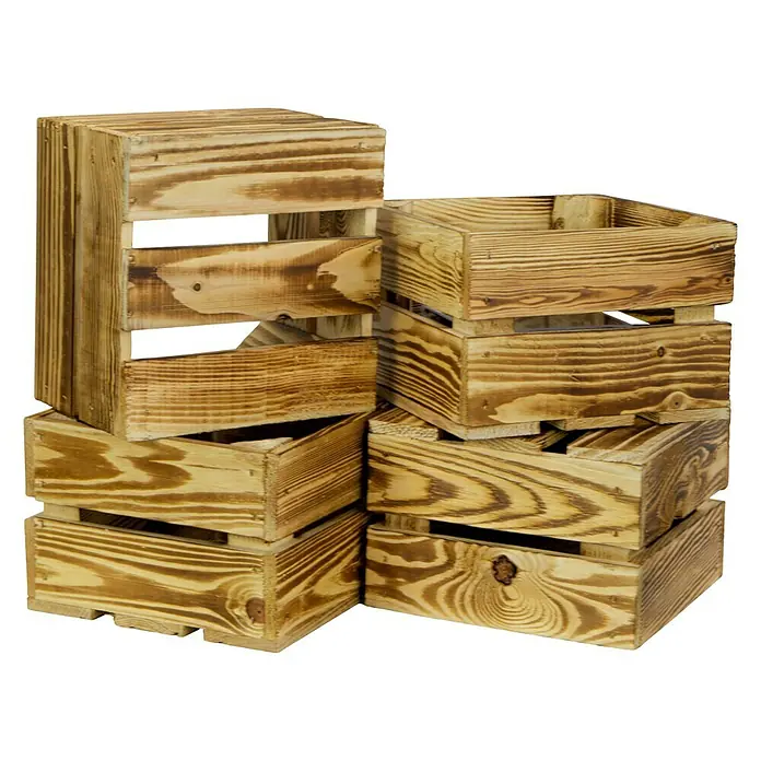 Holzkiste Lotta - L x B x H: 22 x 22 x 15 cm, Braun - Gestapelte Holzkisten in rustikalem Design. Die Holzstruktur und die offene Bauweise machen sie ideal für Dekoration oder Lagerung.