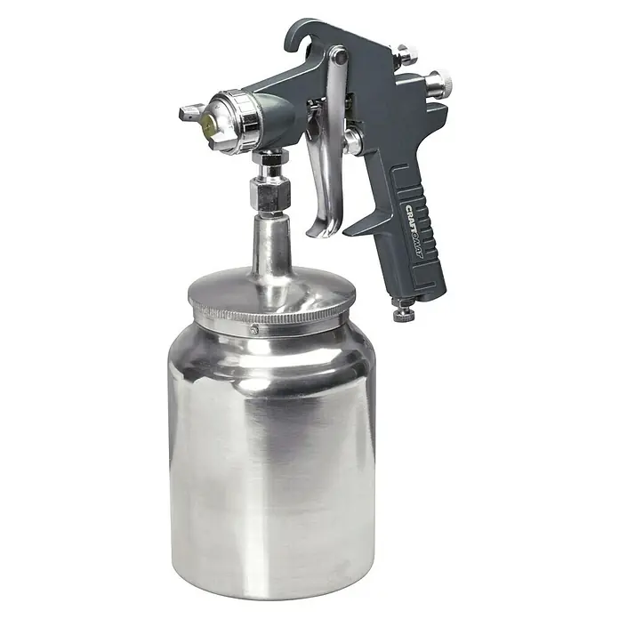 Craftomat Kit Line Farbspritzpistole - Betriebsdruck: 3 bar - 4 bar, Luftverbrauch: 180 l/min, Fassungsvermögen Farbsprühpistole: 1 l - Abbildung einer Farbspritzpistole der Marke CRAFTOMAT. Die Pistole ist Grau und hat einen silberfarbenen Behälter und Düsen.