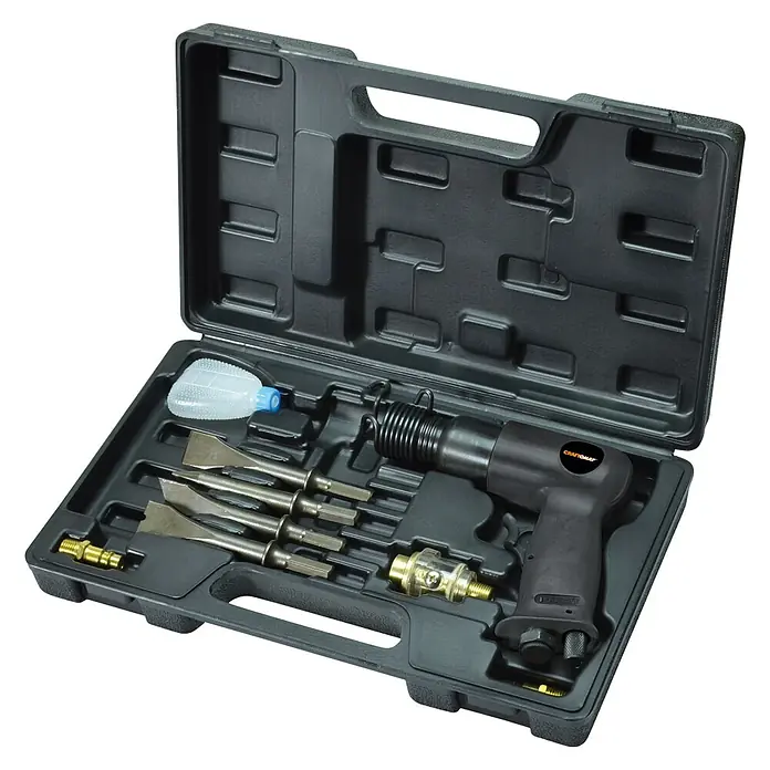 Craftomat Kit Line Meißelhammer-Set - Betriebsdruck: 6 bar, Luftverbrauch: 170 l/min, Schlagzahl: 4.000 /min - Drucklufthammer-Satz in einem schwarzen Werkzeugkoffer. Das Set enthält verschiedene Meißelaufsätze und Zubehör für vielfältige Anwendungen.