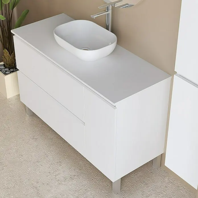 Artysan Conjunto de mueble de baño Oval - Ancho: 120 cm, Blanco, 4 pzs. - La imagen muestra un moderno tocador de baño blanco con un lavabo elegante, un grifo con estilo y una maceta decorativa con una planta.