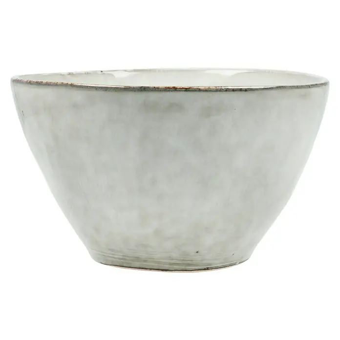Schale Tabo - Ø x H: 14 x 6,5 cm, Grau - Nahaufnahme einer grauen Keramikschale mit rustikalem Finish, ideal für den täglichen Gebrauch oder als dekoratives Element.