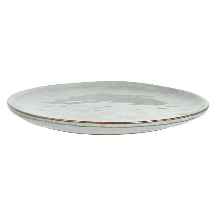 Teller Tabo - 1 Stk., Ø x H: 20,5 x 2 cm, Keramik, Grau - Nahaufnahme eines Keramiktellers mit gesprenkelter grauer Glasur und braunem Rand, der die rustikale Eleganz des Designs hervorhebt.