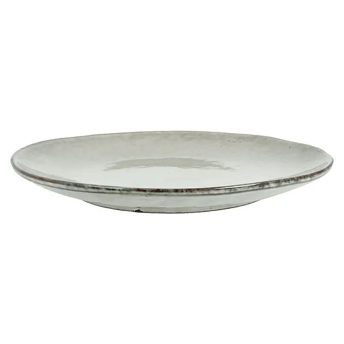 Teller Tabo - 1 Stk., Ø x H: 26,5 x 3 cm, Keramik, Grau - Nahaufnahme eines flachen, runden Tellers mit leicht erhöhten Rand und einer rustikalen, unebenen Textur in sanften Grautönen.