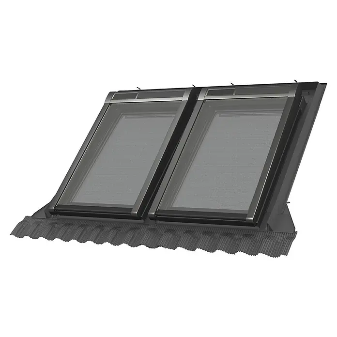 Velux Dachfenster-Markise Solar MSL CK04 5060S - Farbe: Uni Schwarz - 5060S, Solarbetrieben - Zwei Dachfenster mit grauen Rahmen sind auf einem Dach mit grauen Ziegeln montiert. Optimal für natürliche Belichtung und Belüftung im Dachgeschoss.