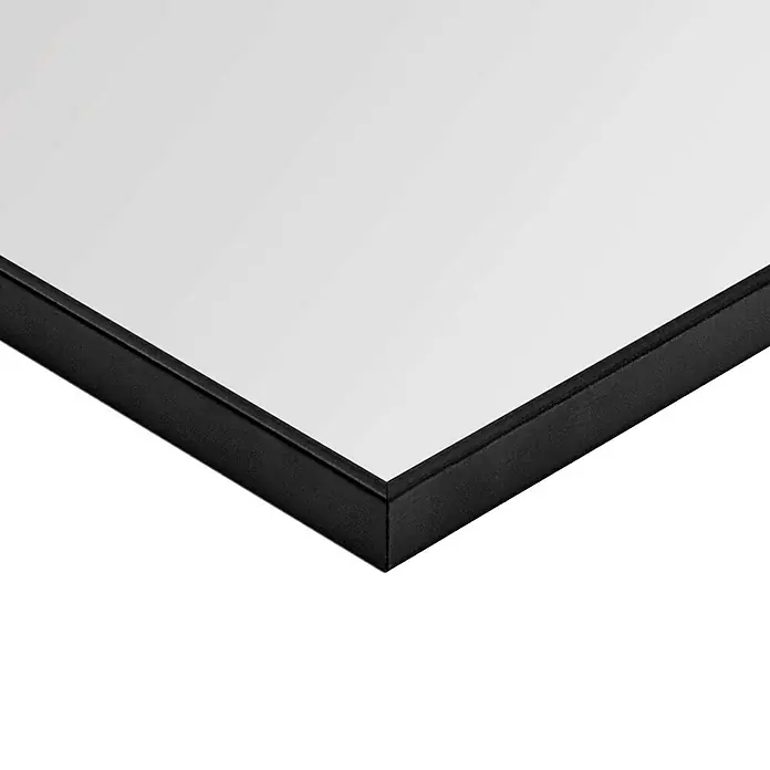 Reinders Bild Slim Frame BlackDandelion, B x H: 70 x 50 cm - Nahaufnahme einer weißen, quadratischen Deckenleuchte mit einem eleganten schwarzen Rahmen, die eine moderne und minimalistische Ästhetik bietet.