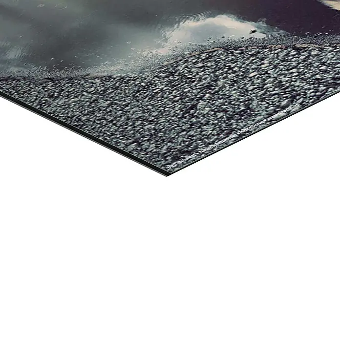 Reinders Decopanel - Set Your Mind, B x H: 40 x 50 cm - Nahaufnahme einer abstrakten Wandkunst mit Steinstruktur und dunklen Farbtönen, die eine moderne und anspruchsvolle Ästhetik bietet.