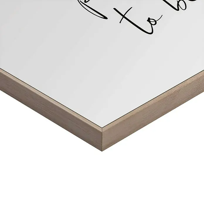 Reinders Bild Slim Frame Wood - Favourite, B x H: 40 x 50 cm - Nahaufnahme einer gerahmten Leinwand mit minimalistischem Design. Die Leinwand hat einen hellen Holzrahmen und eine weiße Oberfläche.